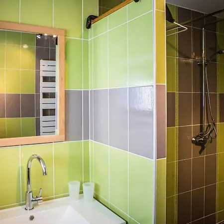 Gîte Nébouzat, 3 pièces, 4 personnes - FR-1-630-275 Hébergement de vacances