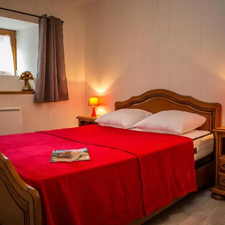 Gîte Nébouzat, 3 pièces, 4 personnes - FR-1-630-275 Hébergement de vacances *